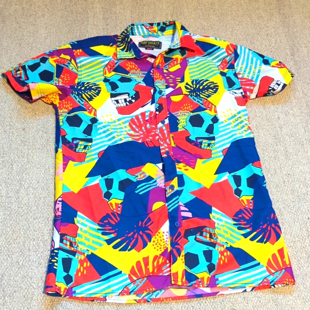 Surf society skull print button down